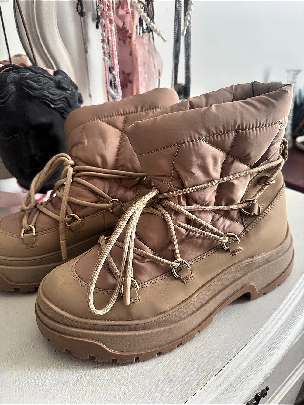 ZARA Lace-Up Winter Boots in Brown EU 38 Like New